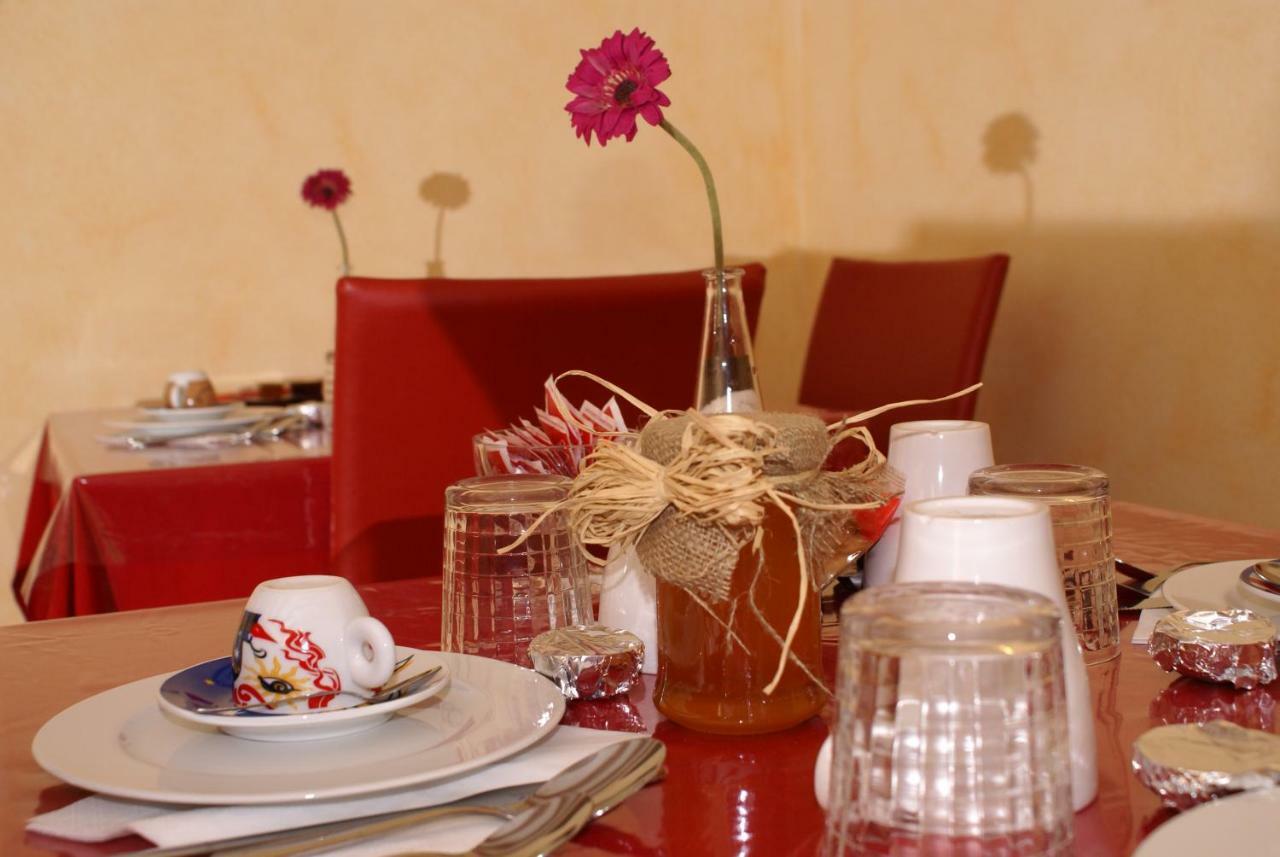 Sa Mamma E Sole B&B Кала Гононе Екстериор снимка